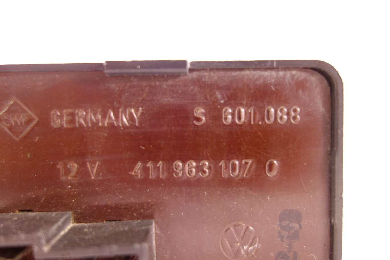 Interruptor de calefacción VW S601088 S 601 088 411963107 O 411963107O 411 963 107 O - foto 2