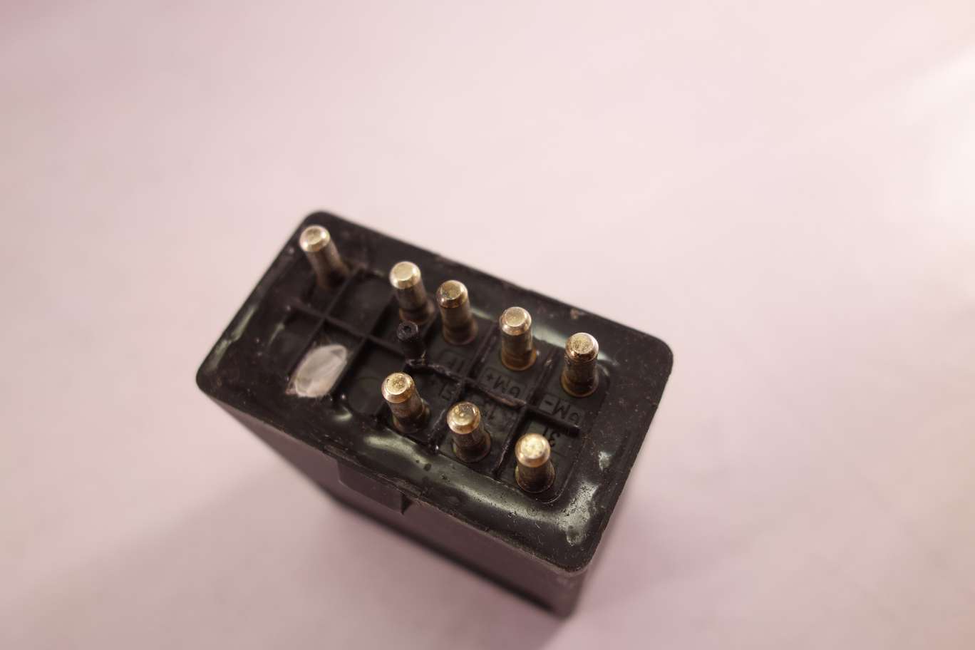 Rele de control de ralentí Mercedes W124 0075459632 007 545 96 32 LK 05999670 05 9996 70 - foto 2