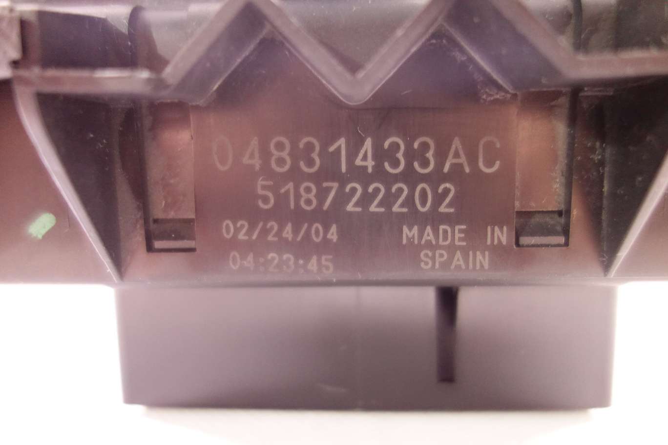 Caja de fusibles BSI Chrysler Jeep Grand Cherokee P56050231AI 56050231AI 560502 31AI 04831433AC 518722202 - foto 3