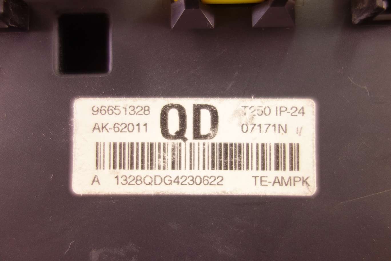 Caja de fusibles Chevrolet Aveo 96651328QD 96651328 QD AK62011 AK 62011 A - foto 2