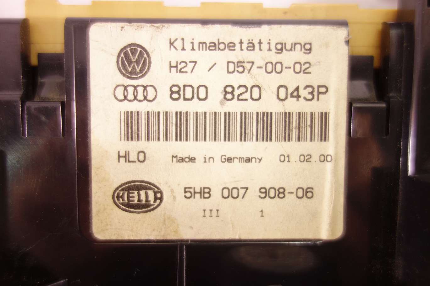 Mando climatizador Audi S4 8D0820043P 8D0 820 043P HELLA 5HB00790806 5HB 007 908 06 - foto 2