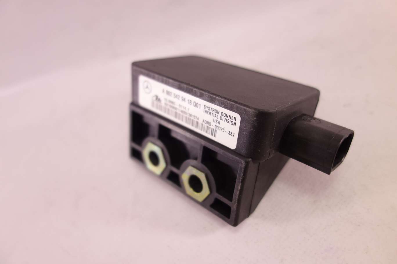 Sensor de guiñada Mercedes Clase C A0025429418Q01 A 002 542 94 18 Q01 10098001141 10 0980 0114 1 - foto 1