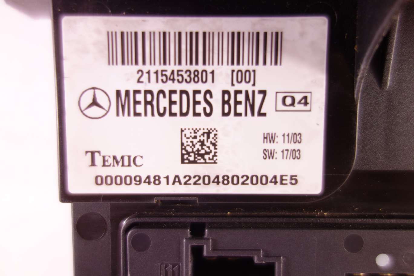 Caja de fusibles Mercedes Clase E 211545380100 2115453801 00 A2115451083 - foto 2