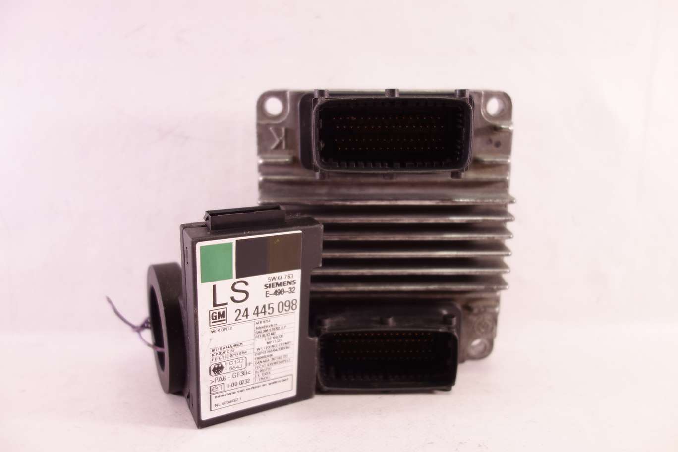 Centralita del motor con lector de llave sin llave Opel Vectra Zafira Astra 09353489 24445098 24 445 098 5WK4763 - foto 1