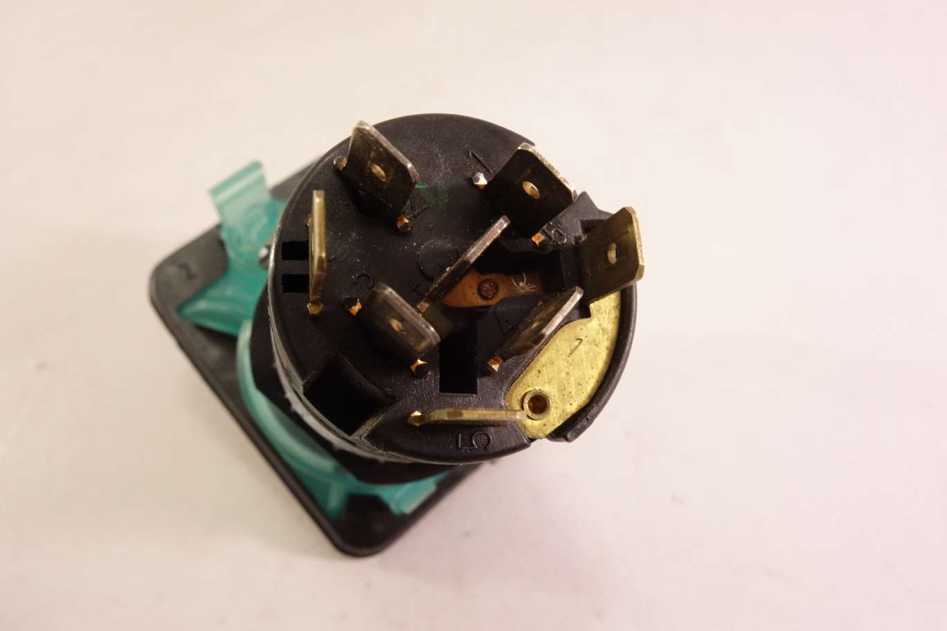 Interruptor de aire acondicionado Ford 91BG18578CA - foto 3