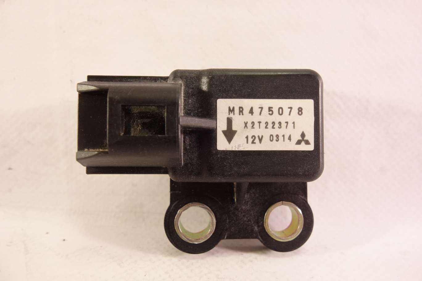 Sensor de airbag Mitsubishi MR475078 MR 475078 X2T22371 - foto 1