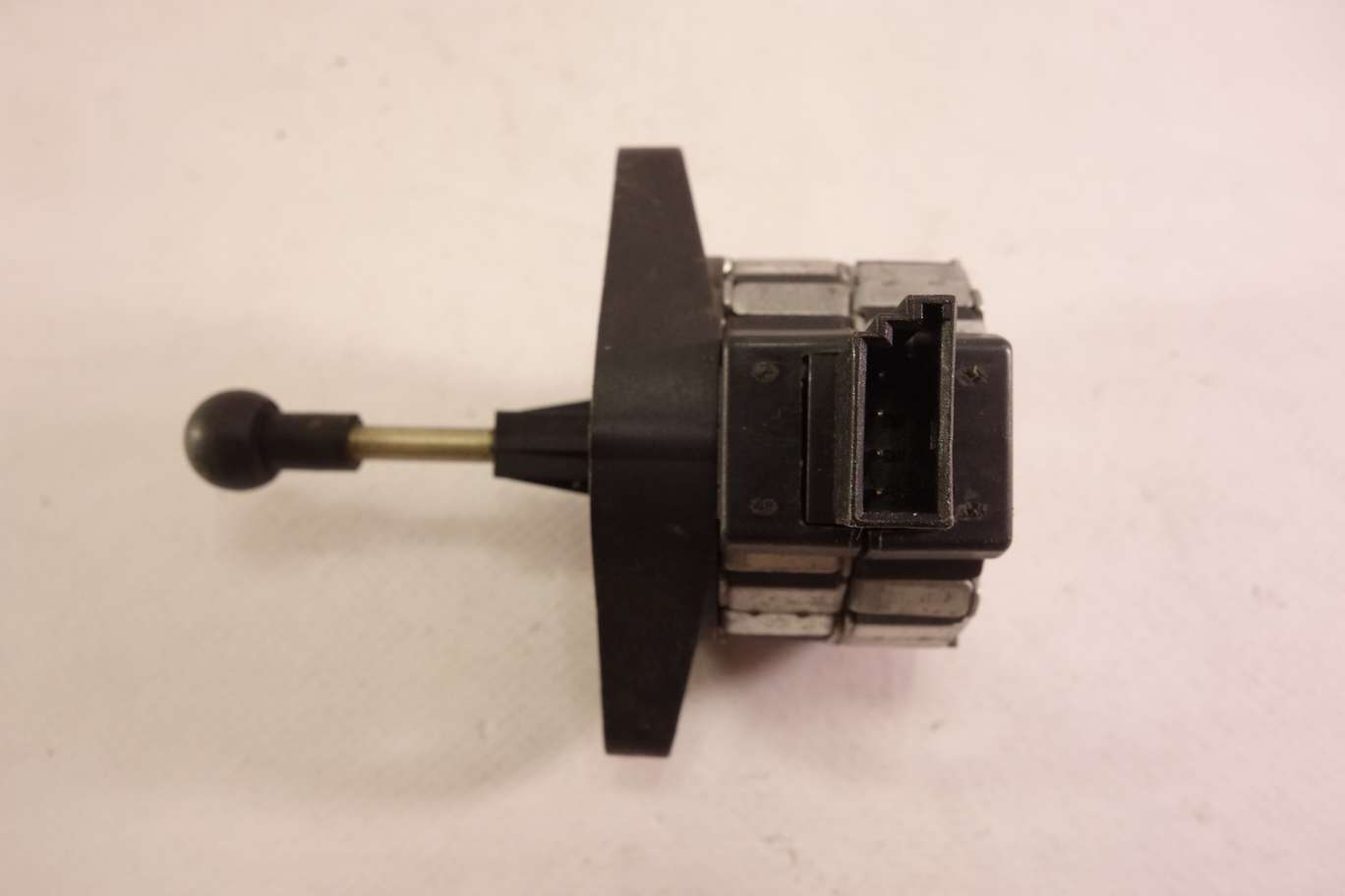 Servomotor faros BMW Serie 7 8352206 8 352 206 BOSCH 1307220007 1 307 220 007 - foto 3