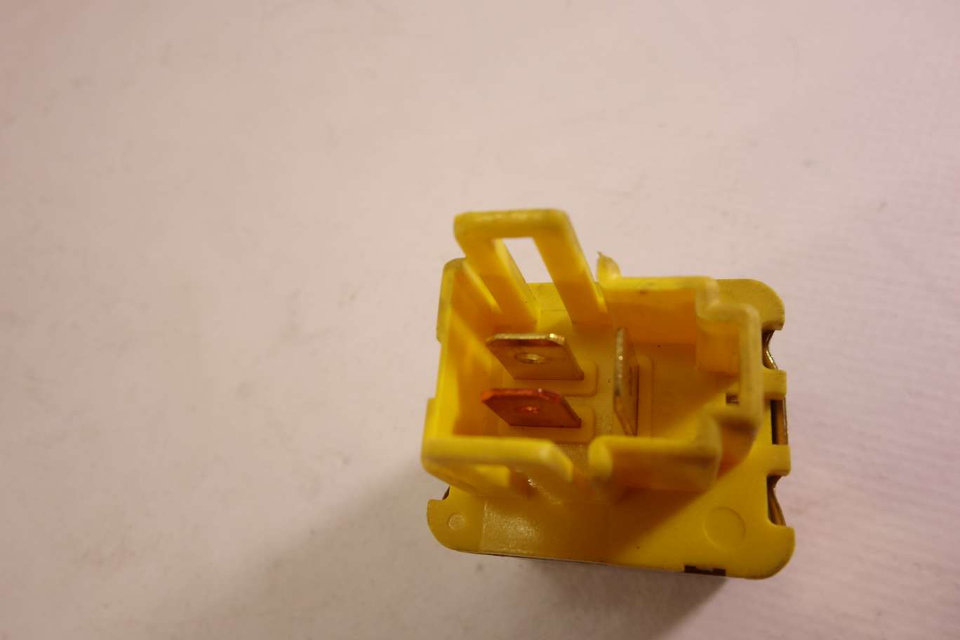 Rele Ssangyong 8413005000 84130 05000 - foto 2