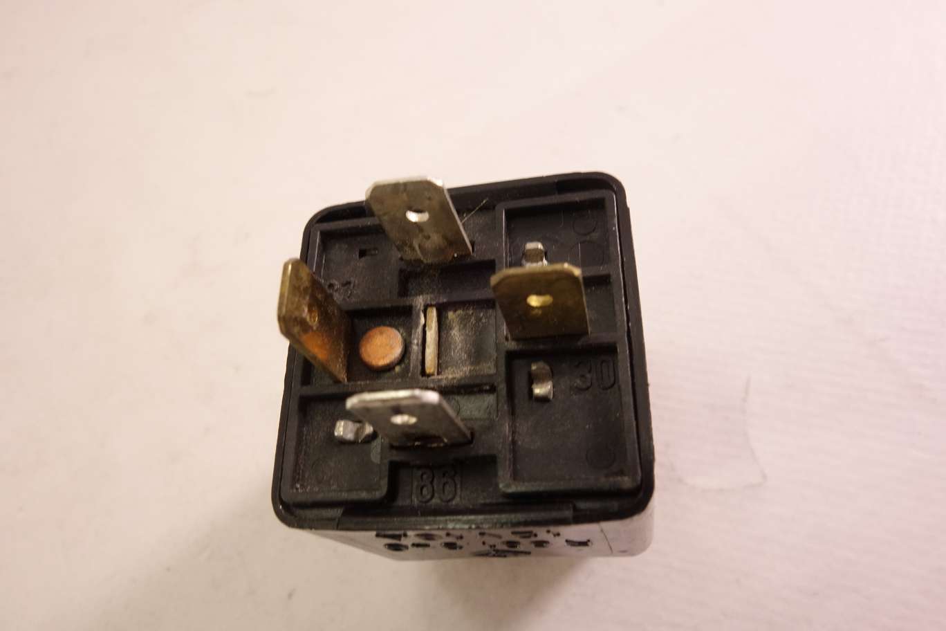 Relé VW Audi 321963141 321 963 141 R601340 R 601 340 - foto 3