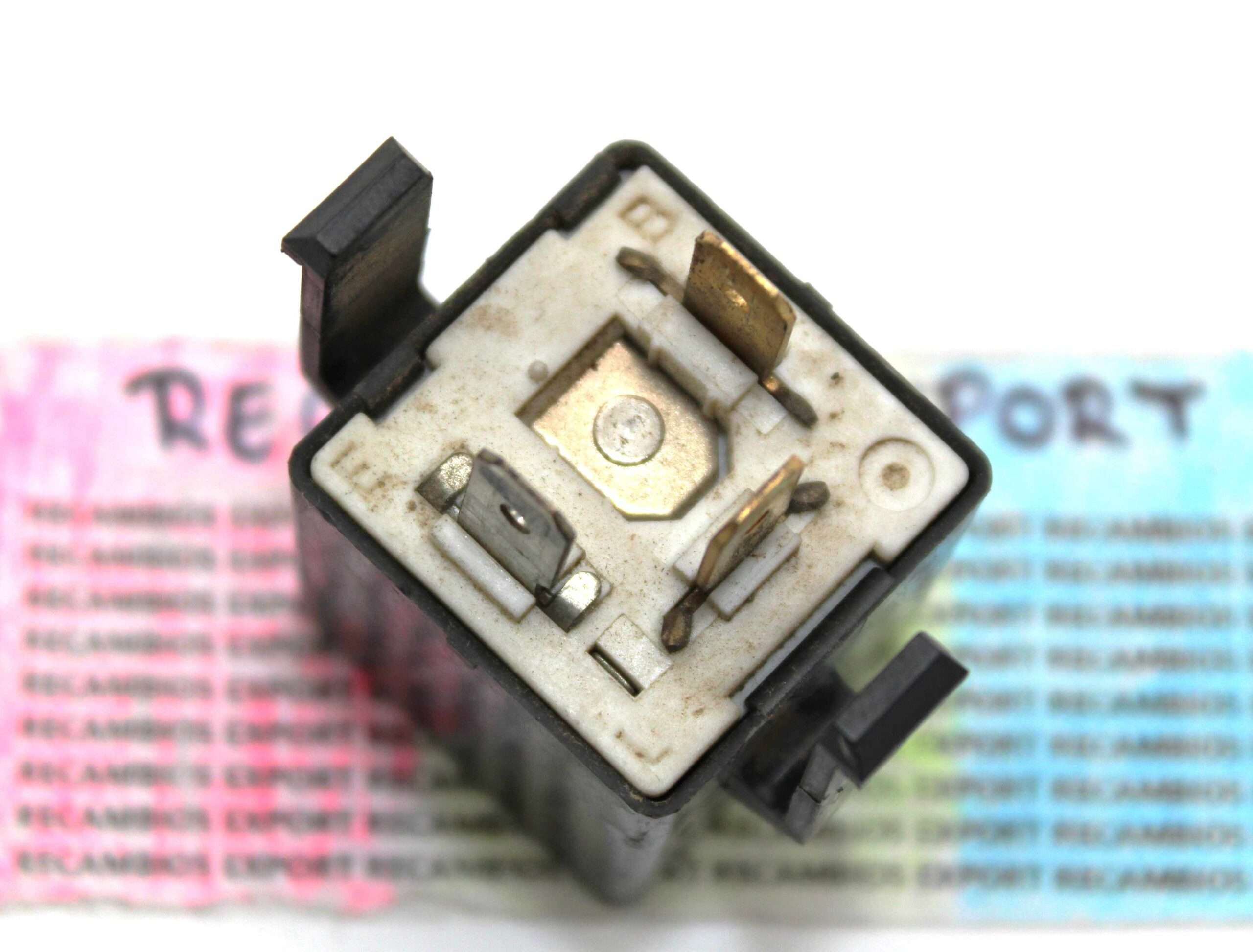 Relé Mitsubishi - foto 4