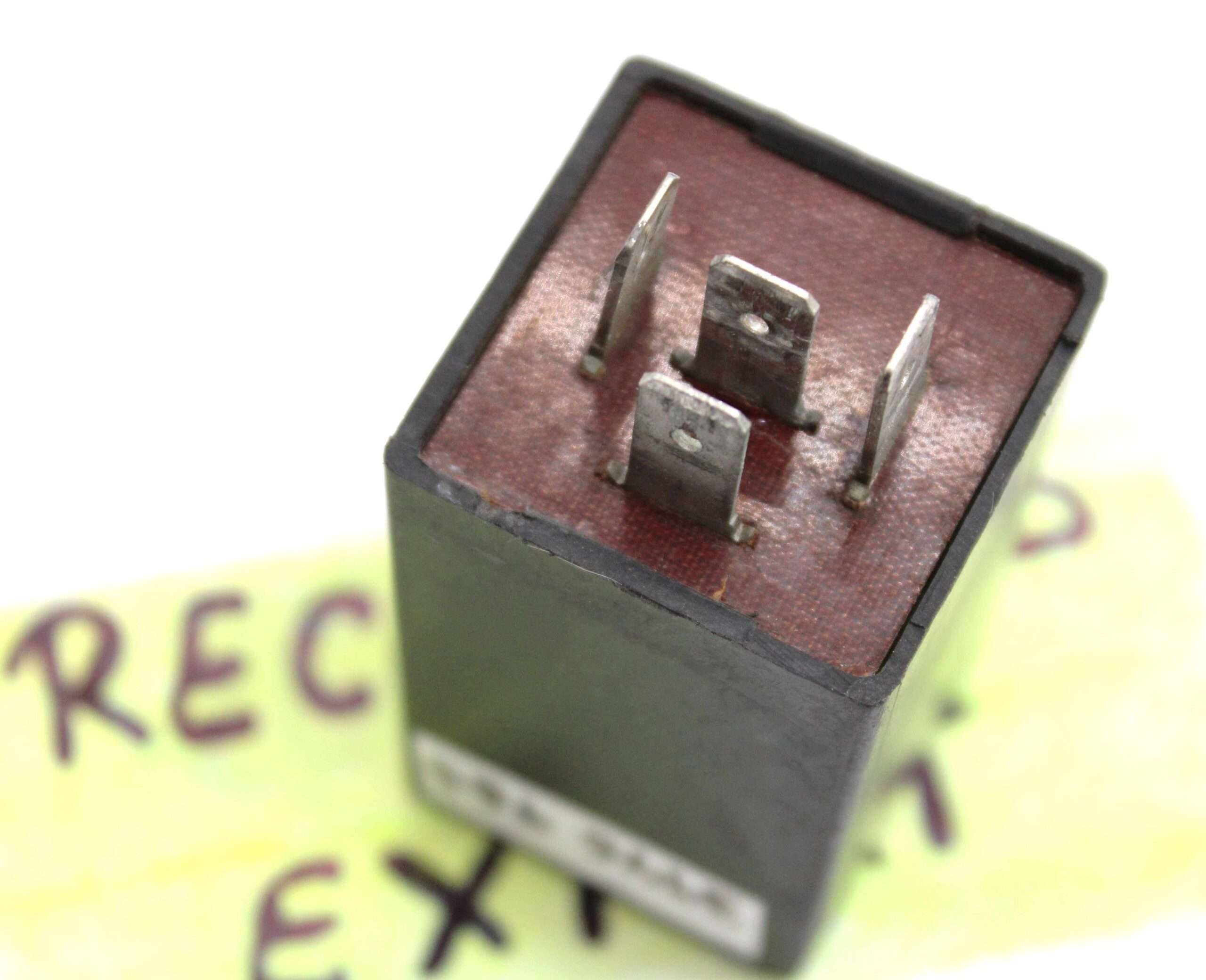 Relé Seat 3946965 3946 965 46W/92W - foto 3