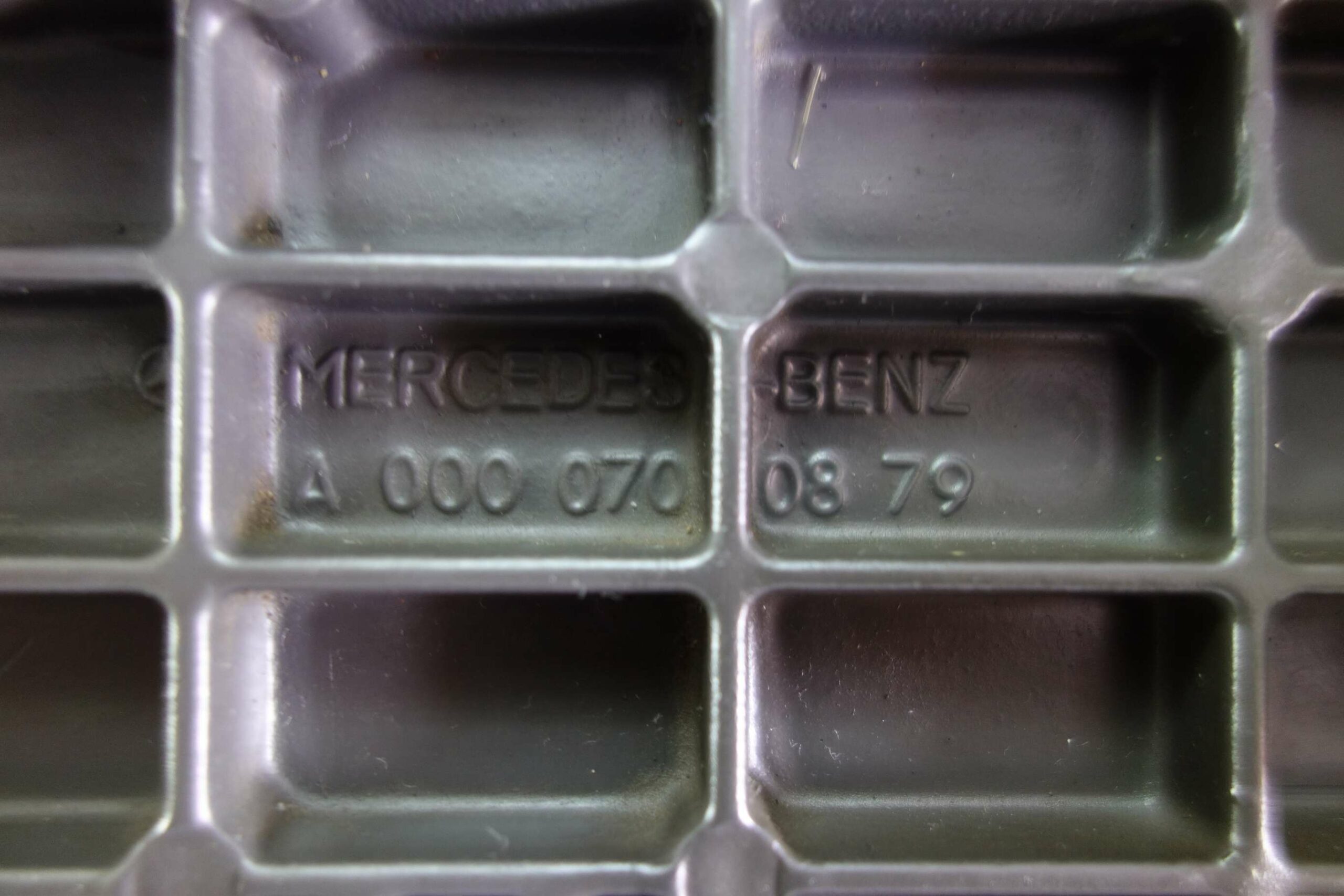 Centralita control de motor ECU Mercedes Actros 0044462340 004 446 23 40 TEMIC 00401441A6 A0000700879 A 000 070 08 79 A0724472040 - foto 4