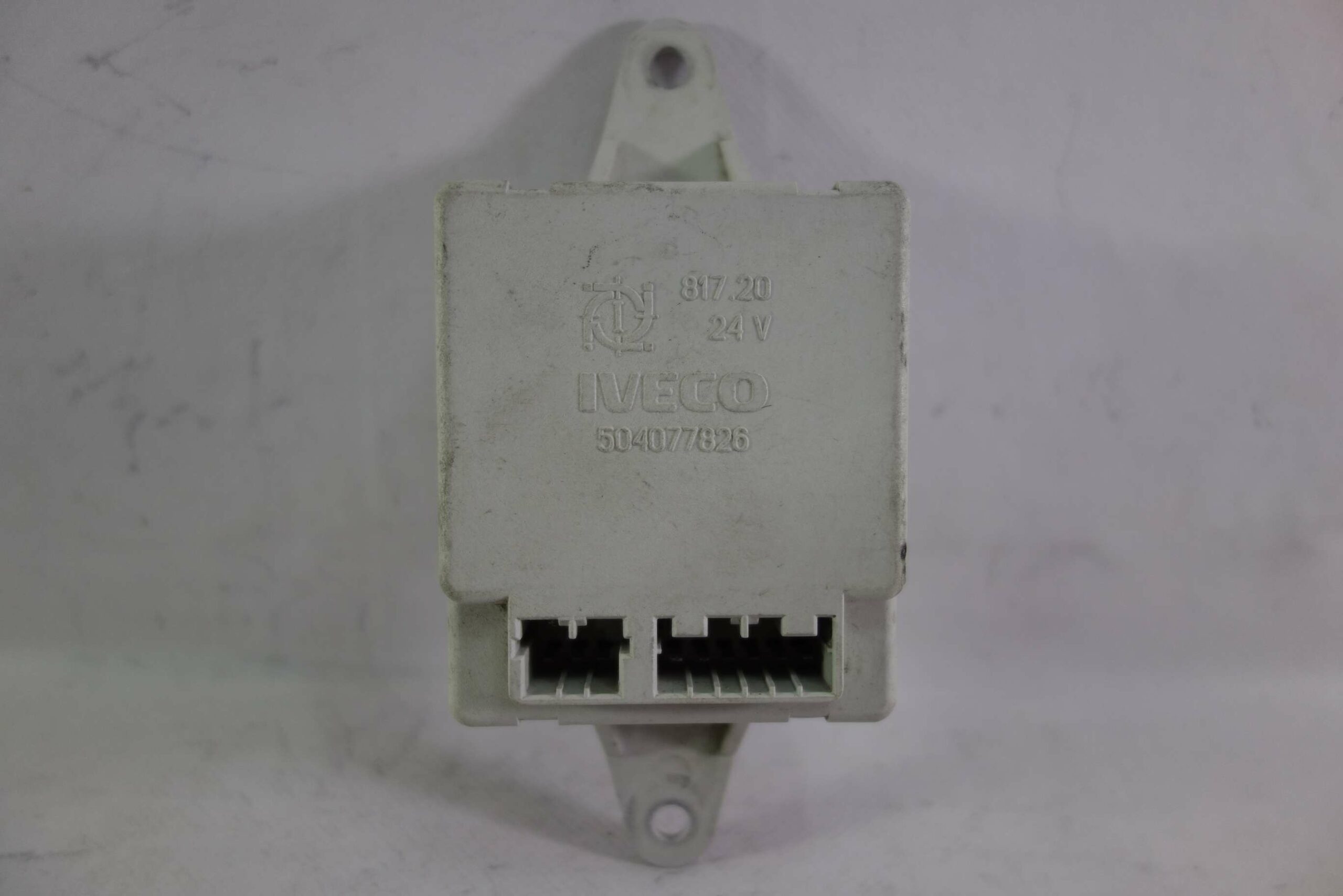 Relé para Iveco 504077826 - foto 1