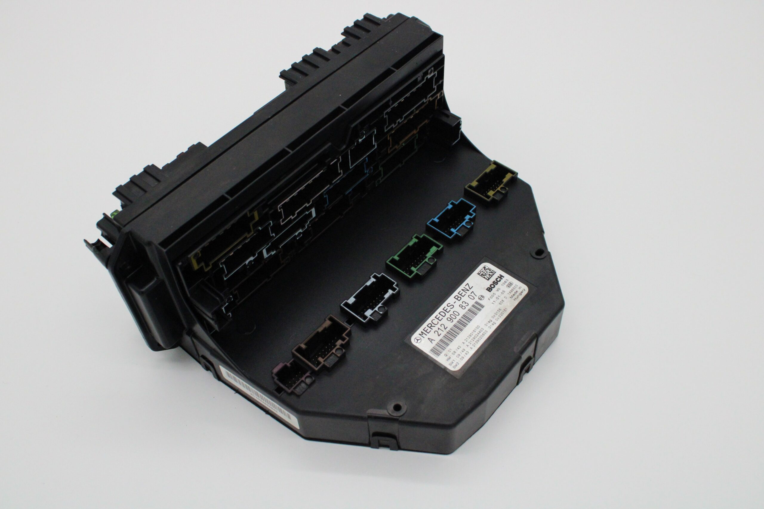 Caja de Fusibles Mercedes Clase E 2010 A2129008307 A2129008307 A 212 900 83 07 F005V01063 F005 V0 1063 - foto 1