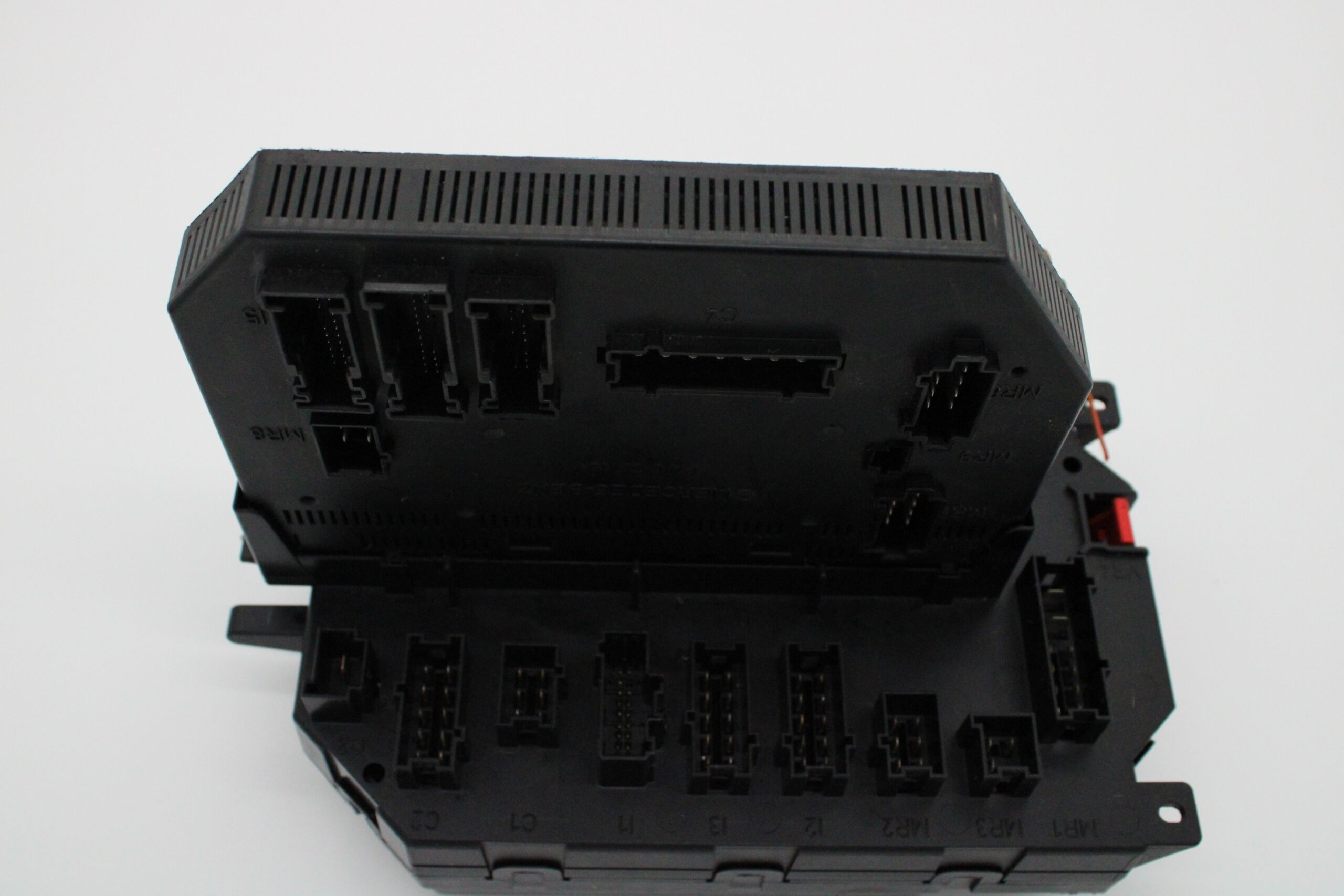 Caja de Fusibles Mercedes W221 A2219006001 A221 900 60 01 A2215458332 A221 545 83 02 A2219024301 A221 902 43 01 A2219005801 A221 900 58 01 A2215451601 A221 545 16 01 - foto 4