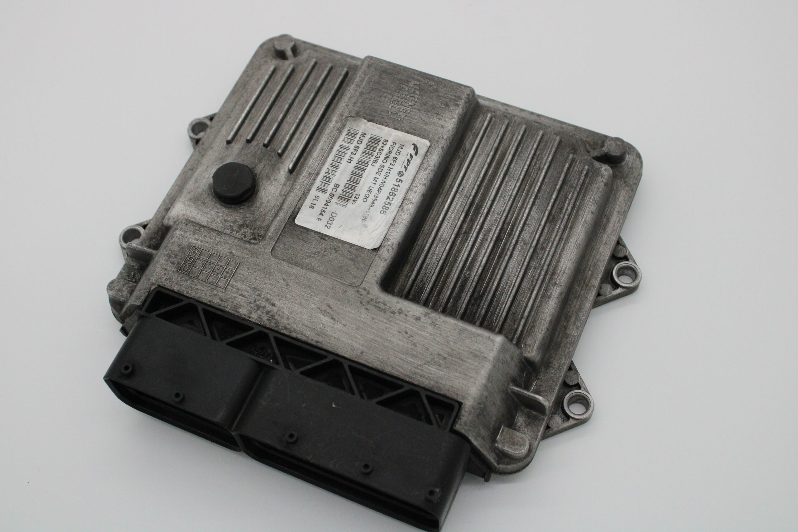 Centralita del Motor Fiat Fiorino 51862586 MJD 6F3.H1 - foto 1