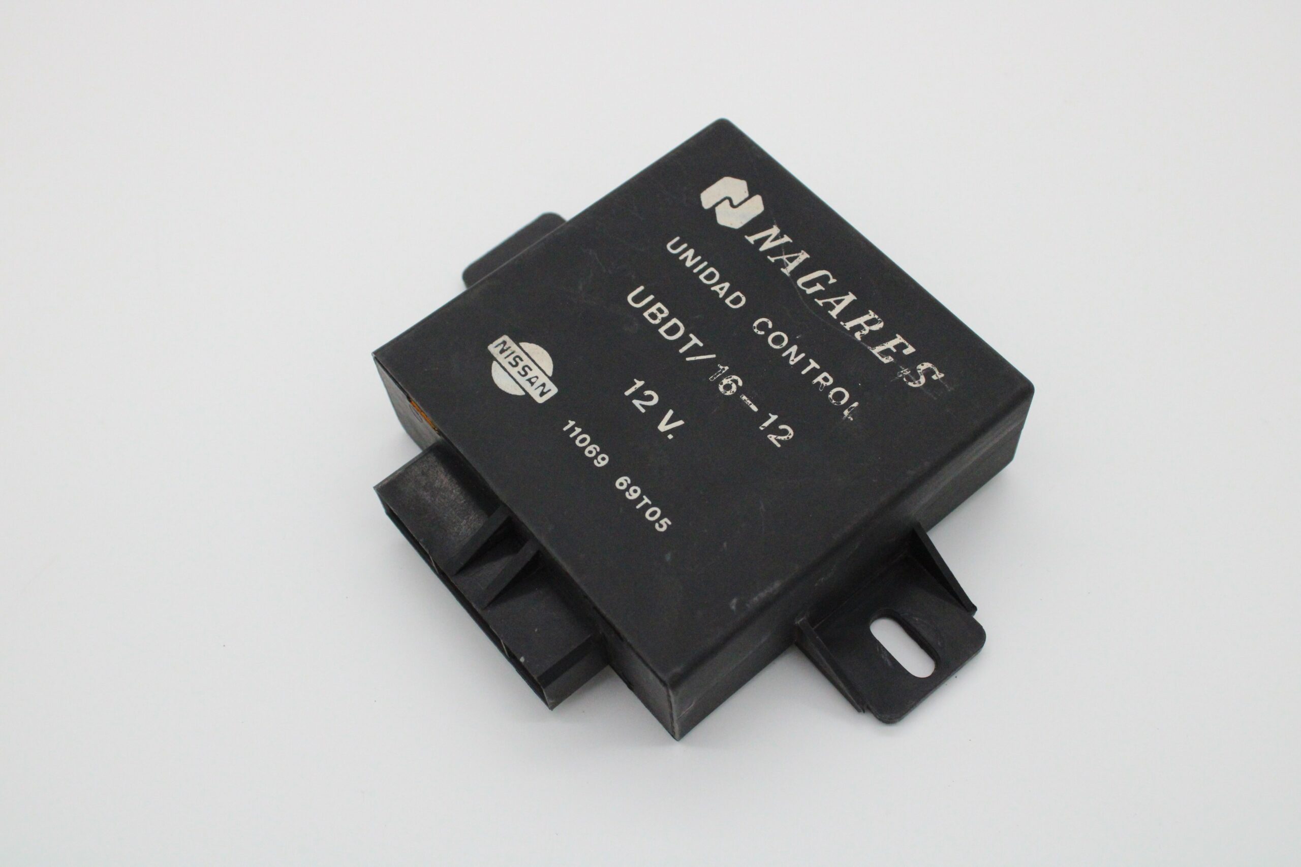 Módulo electrónico Nissan Cabstar 1106969T05 11069 69T05 - foto 1