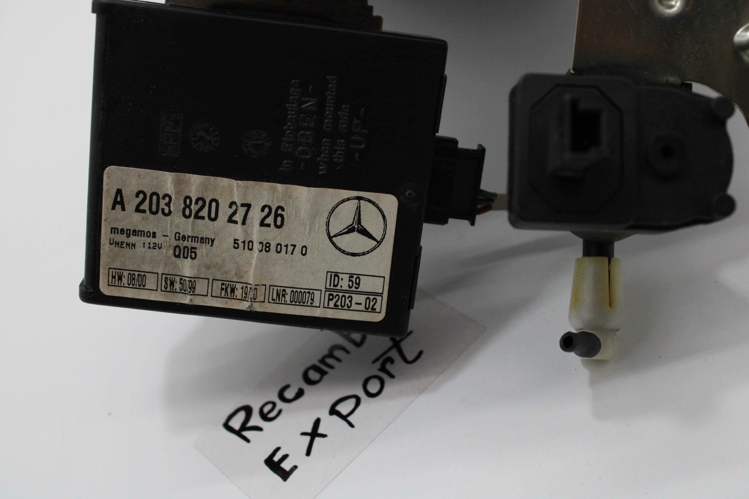 Caja de Fusibles Mercedes Clase C 2095450701 209 545 07 01 5DK00848611 5DK 008 486 11 A2038202726 A 203 820 27 26 9292481C 929148 1C - foto 3