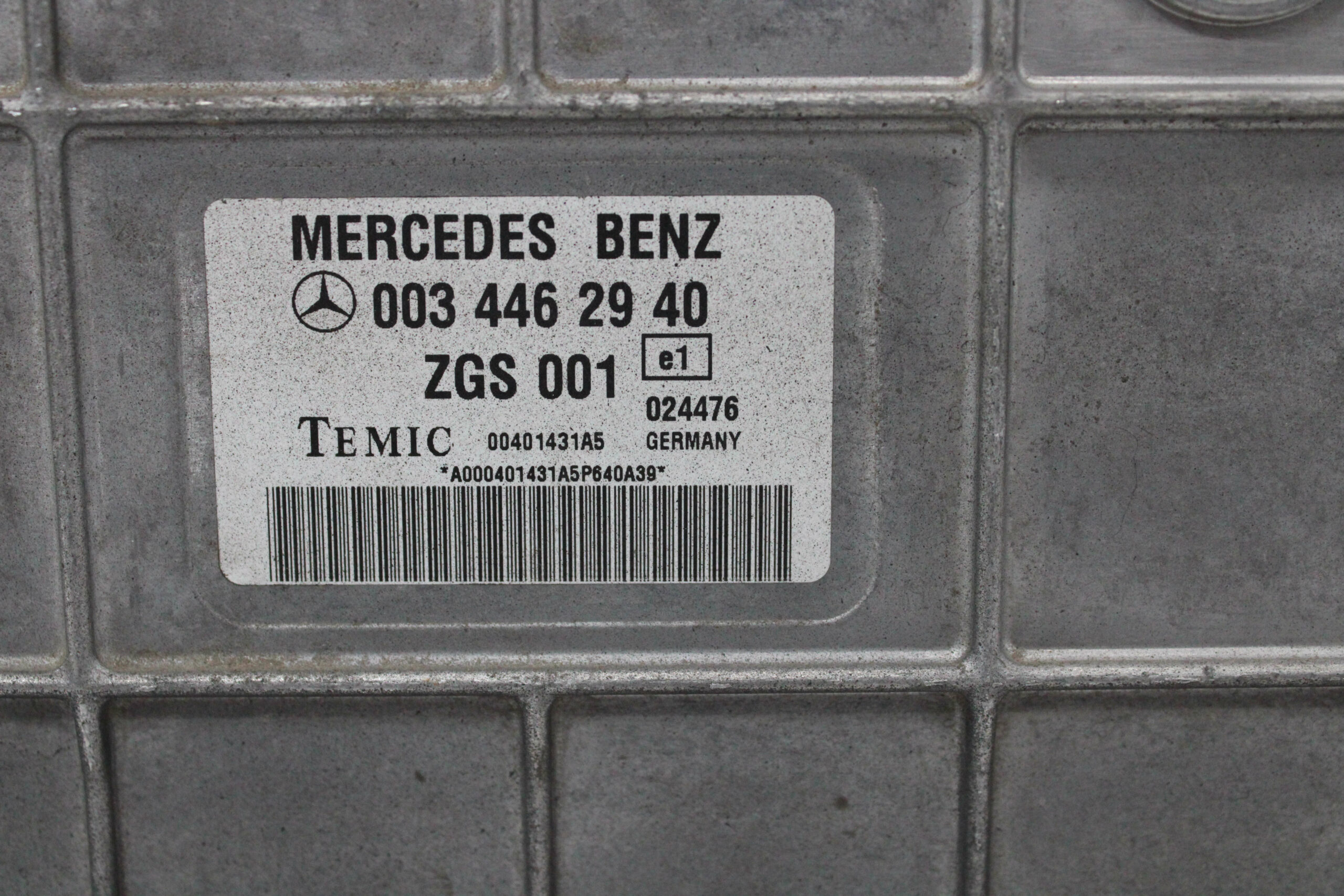 Centralita del Motor Mercedes Actros 0034462940 003 446 29 40 TEMIC 004001431A5 A0634474440 A 063 447 44 40 - foto 2