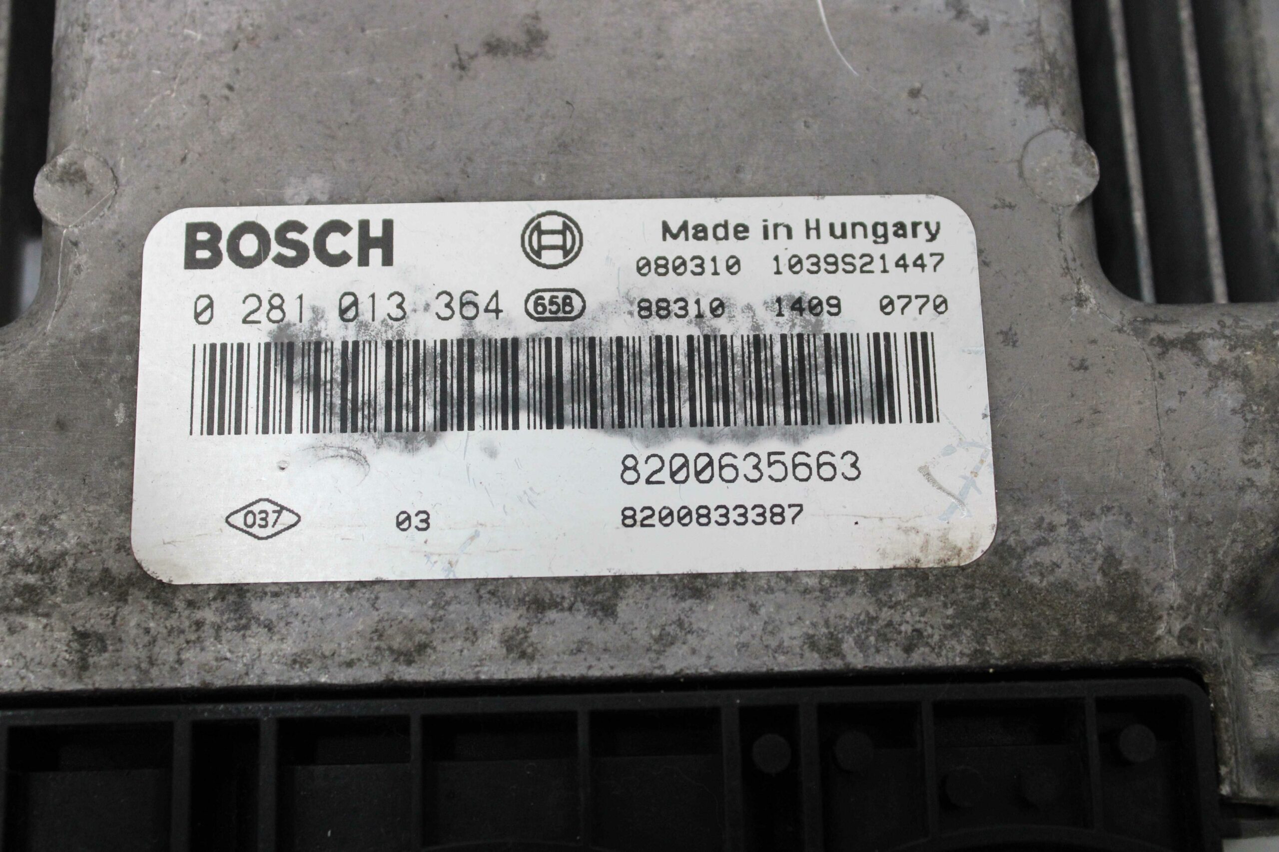 Centralita de Motor Renault Master 0281013364 0 281 013 364 8200635663 8200833387 - foto 2
