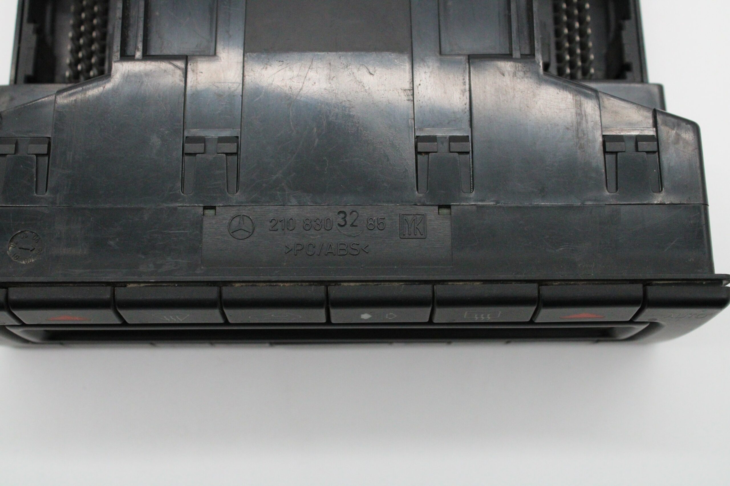 Mando Climatizador Mercedes Clase E 2108303285 210 830 32 85 - foto 2