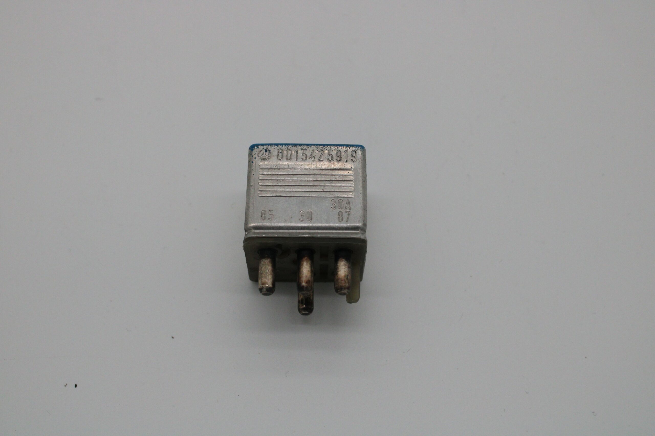 Relé Mercedes 0015425919 899856 - foto 2