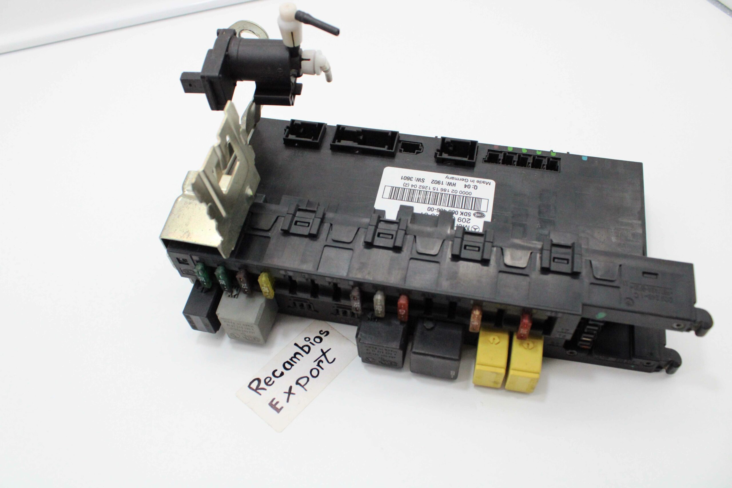 Caja de Fusibles Mercedes CLK W209 W203 2095450301 209 545 03 01 5DK00848600 5DK 008 486 00 - foto 1