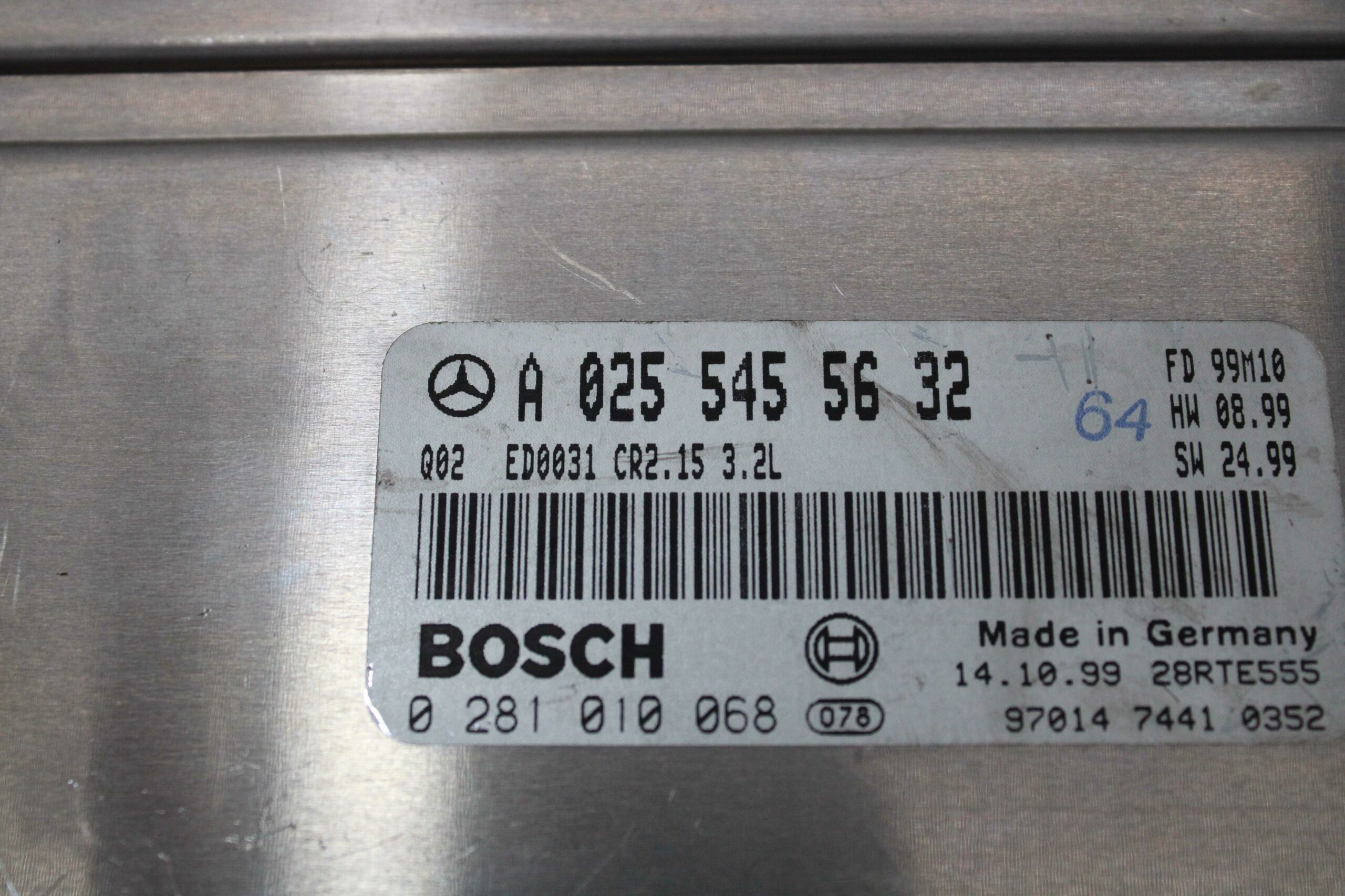 Centalita de Motor Mercedes Clase E A0255455632 A 025 545 56 32 BOSCH 0281010068 0 281 010 068 - foto 2