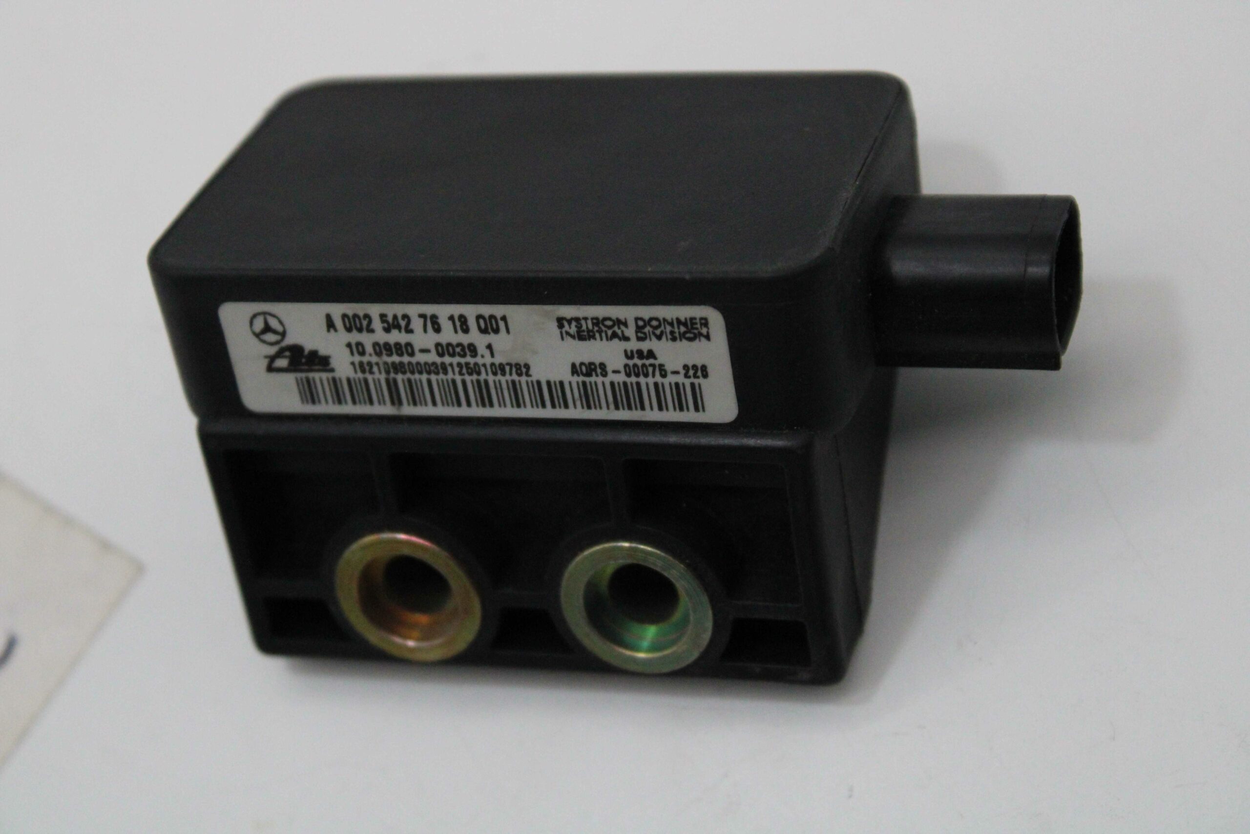Sensor ESP Mercedes Clase C W208 A0025427618 Q01 A 002 542 76 18 Q01 10098000391 10 0980 0039 1 - foto 1