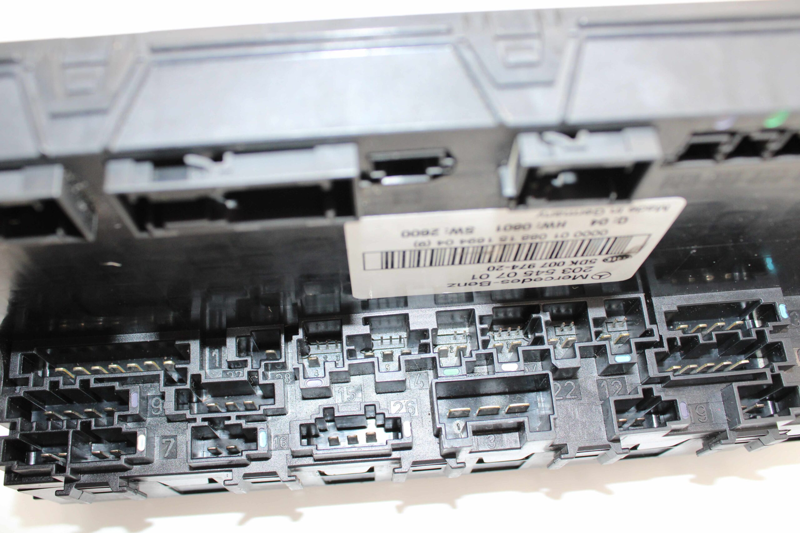 Caja de Fusibles Mercedes Clase C 2035450701 203 545 07 01 5DK00797420 5DK 007 974 20 - foto 3
