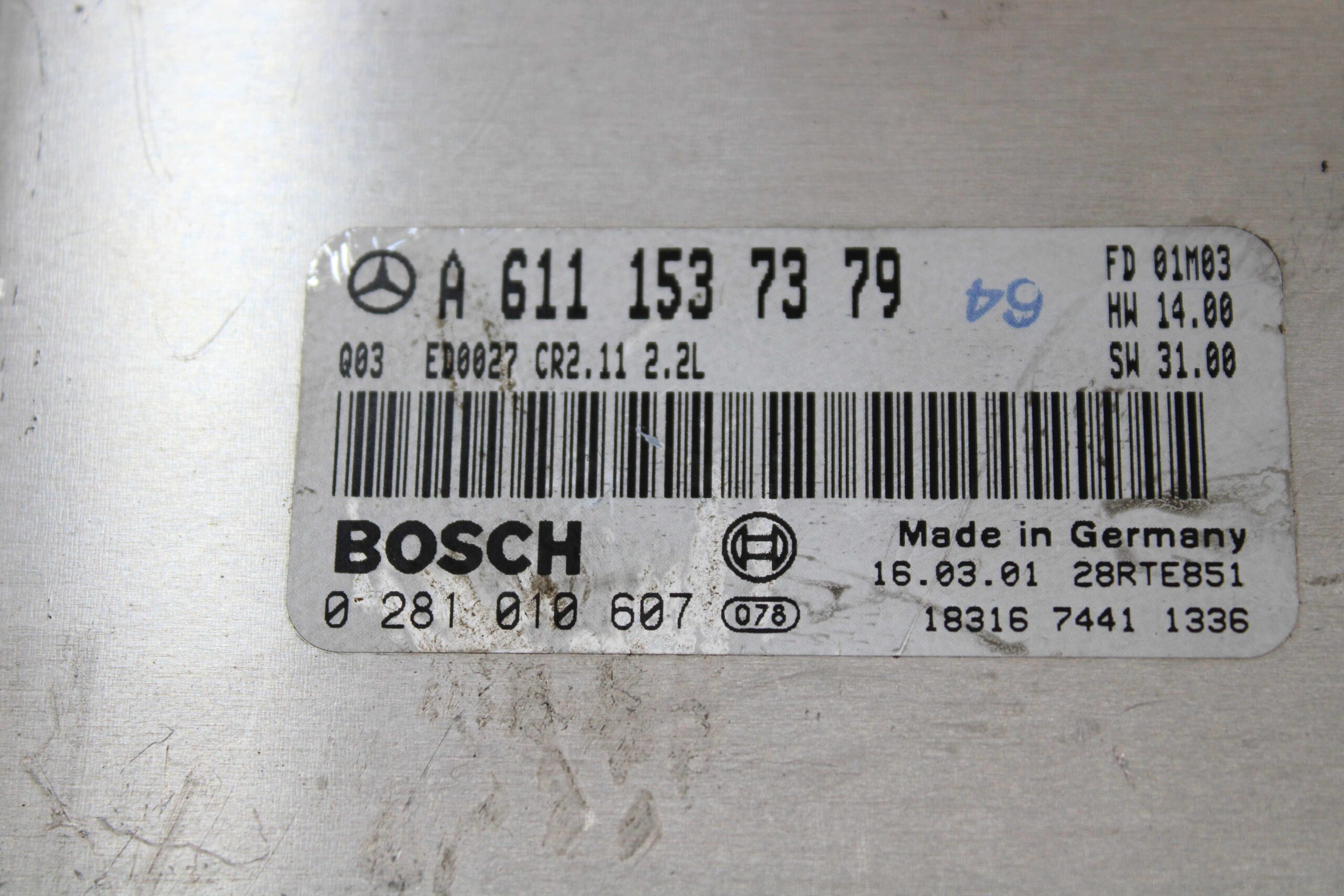 Centralita de Motor Mercedes Clase C W203 C220 A6111537379 A 611 153 73 79 BOSCH 0281010607 0 281 010 607 - foto 2