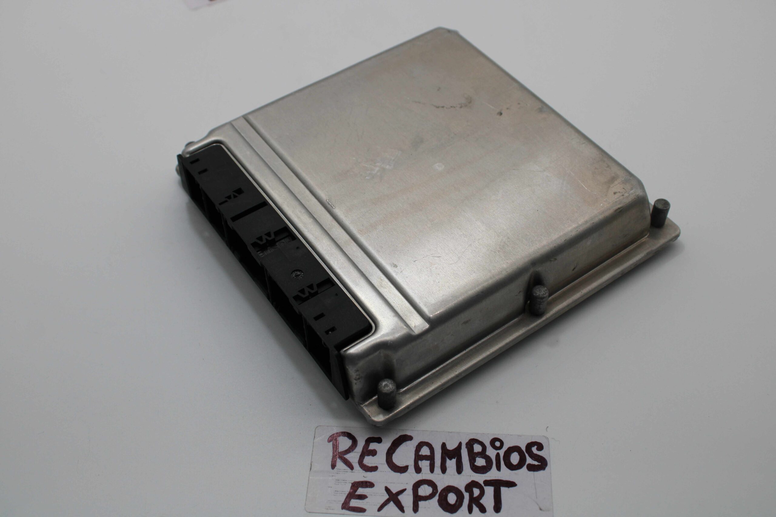 Centralita de Motor Mercedes Clase C W203 C220 A6111537379 A 611 153 73 79 BOSCH 0281010607 0 281 010 607 - foto 1