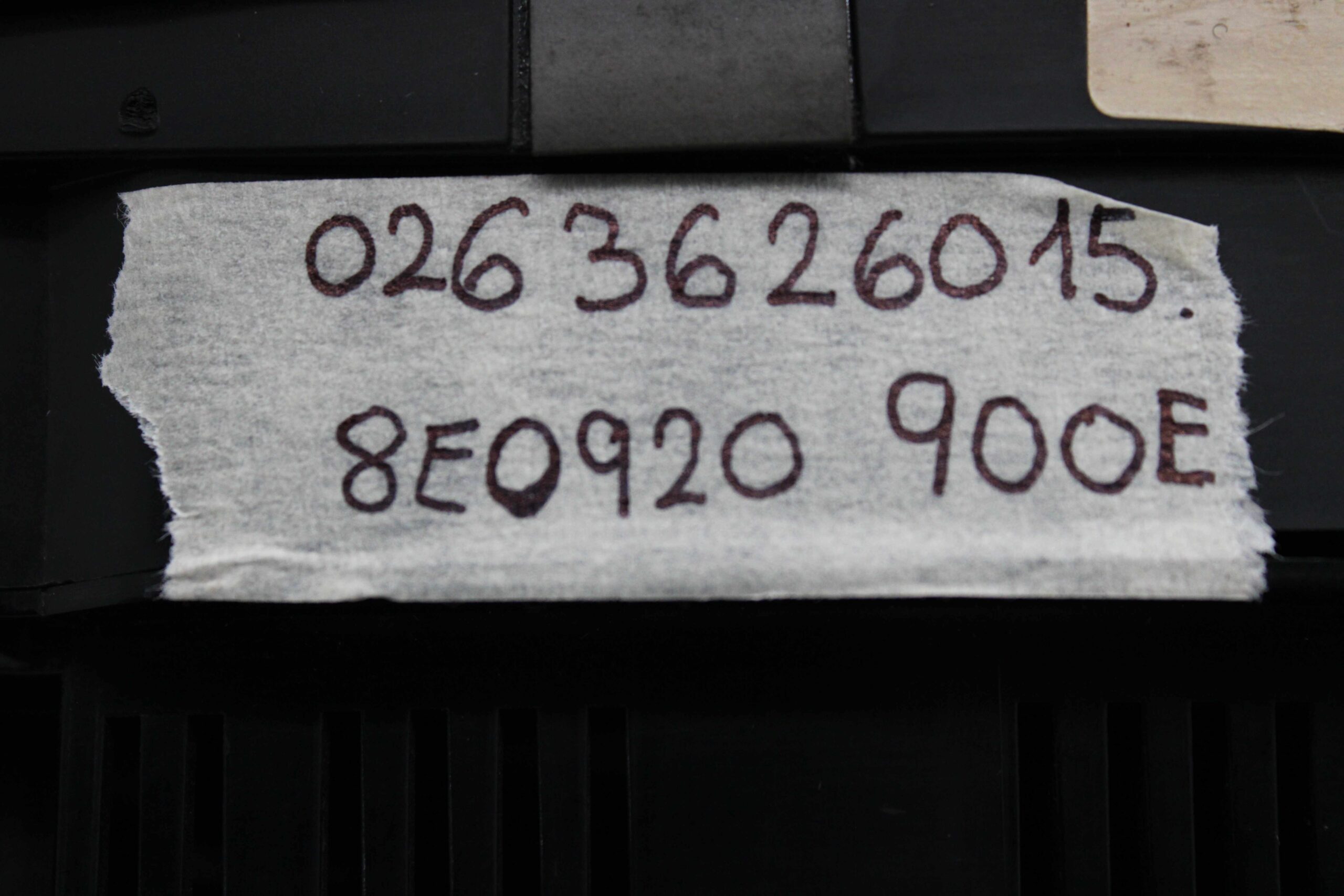 Cuadro de Instrumentos Audi A4 0263626015 8E0920900E 8E0920 900E 1036901830 1 036 901 830 - foto 2