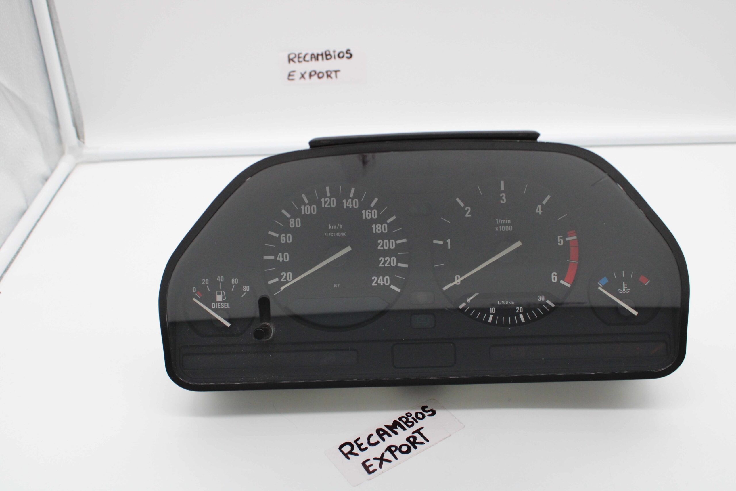 Cuadro de Instrumentos BMW Serie 5 E34 62118361120 62 11 8 361 120 9220300980 9 2203 009 80 62118361124 62 11 8 361 124 6160531018 616 053 1018 - foto 1