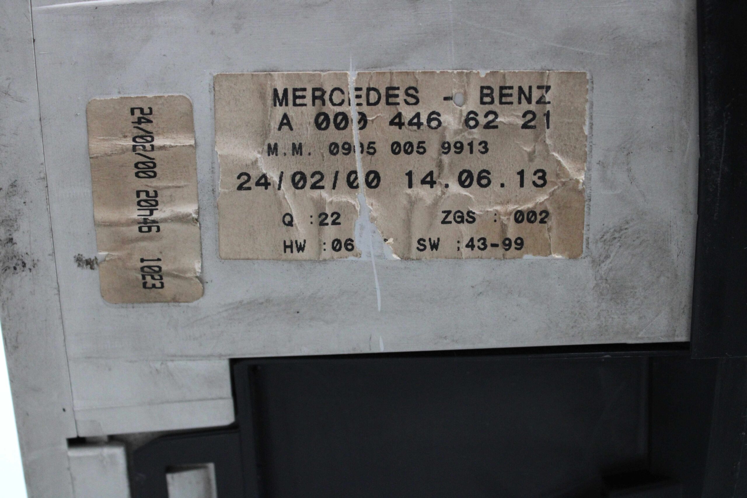 Cuadro de Instrumentos Mercedes Vito A0004466221 A 000 446 62 21 09050059913 0905 005 9913 09050050072 0905 005 0072 09050050021 0905 005 0021 - foto 2