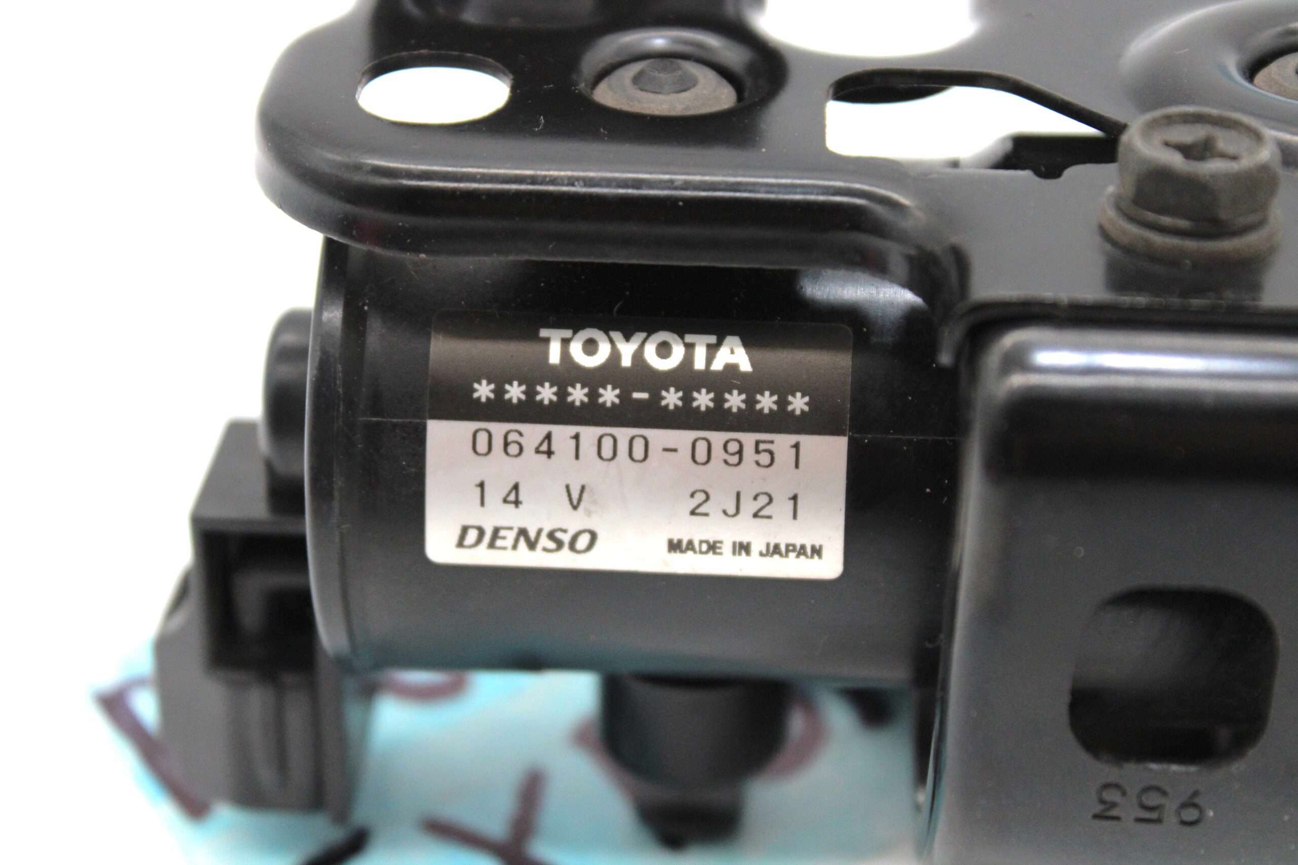 Válvula Bomba de Agua Toyota Prius - foto 2