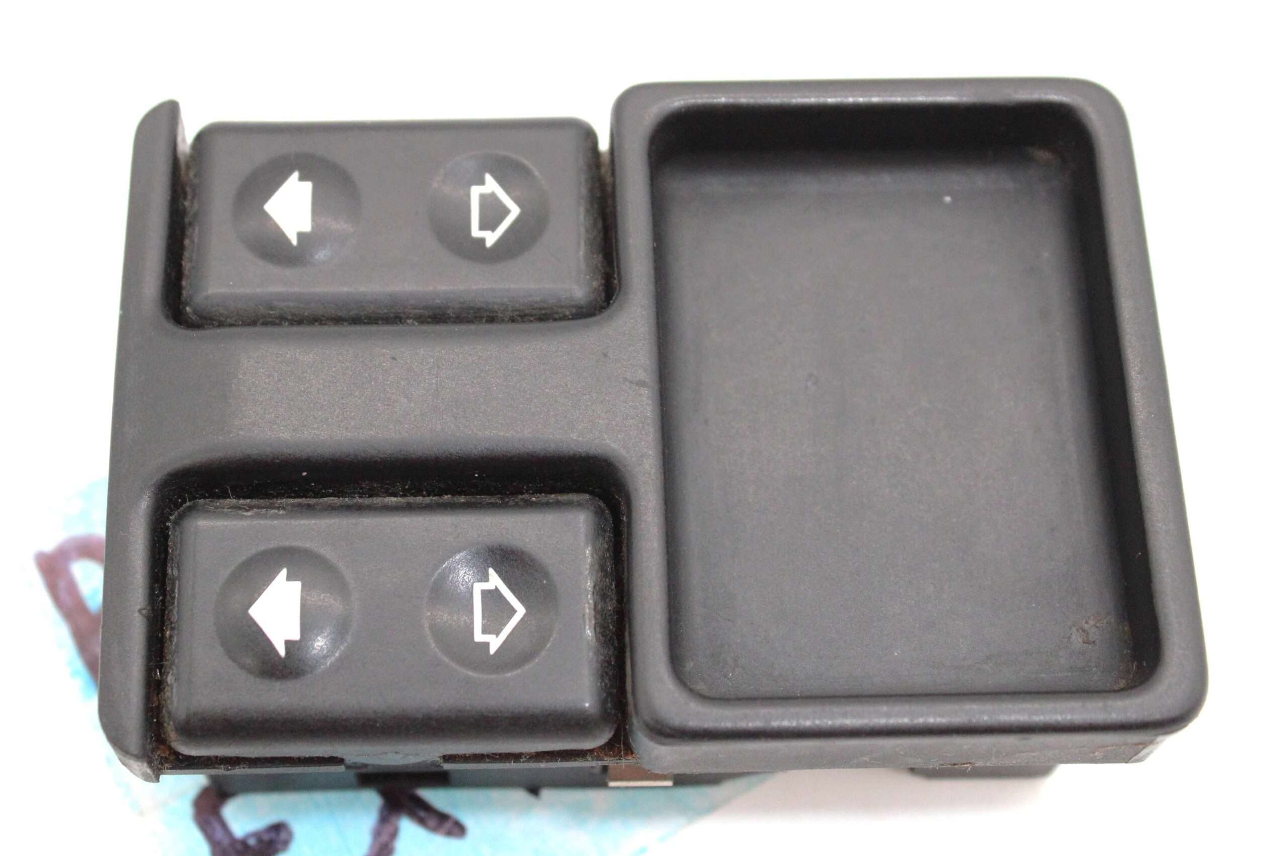 Interruptor Elevalunas Delantero BMW Serie 5 E34 - foto 2