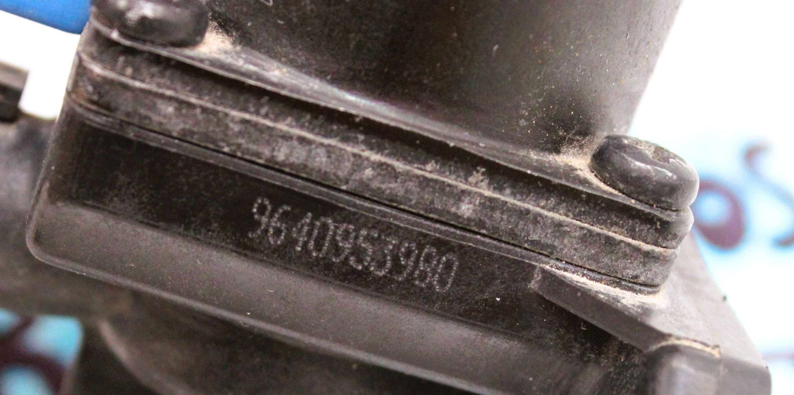 Válvula Bomba de Agua Peugeot - foto 2