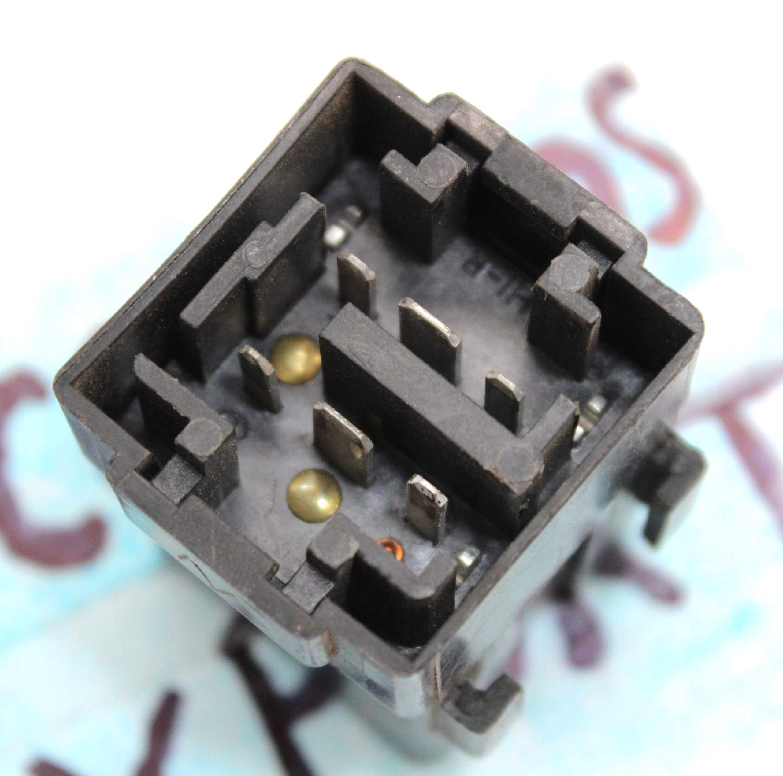 Relé de Antena Jeep Cherokee - foto 3