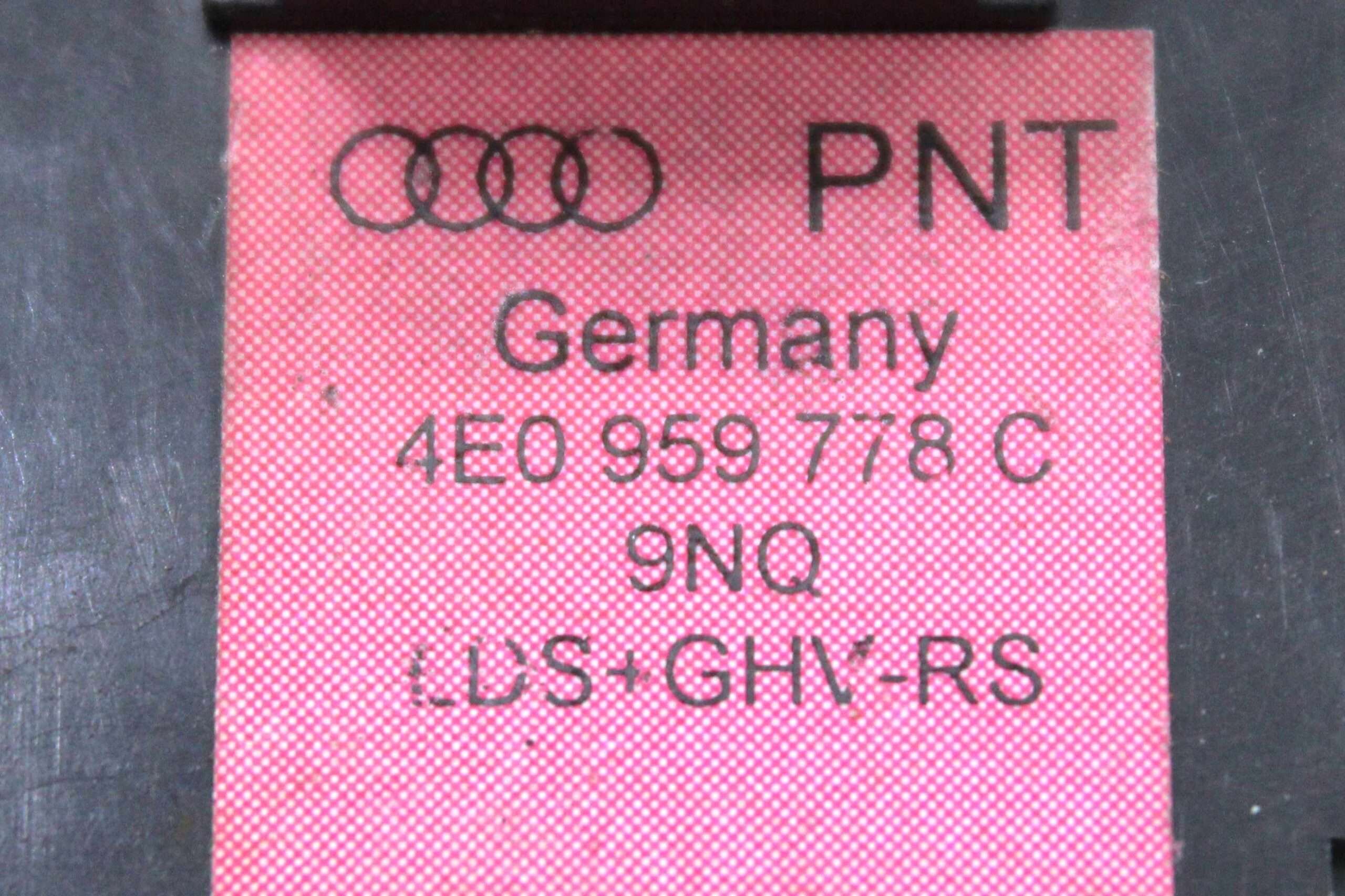 Interruptor de Asiento Delantero Derecho Audi - foto 3
