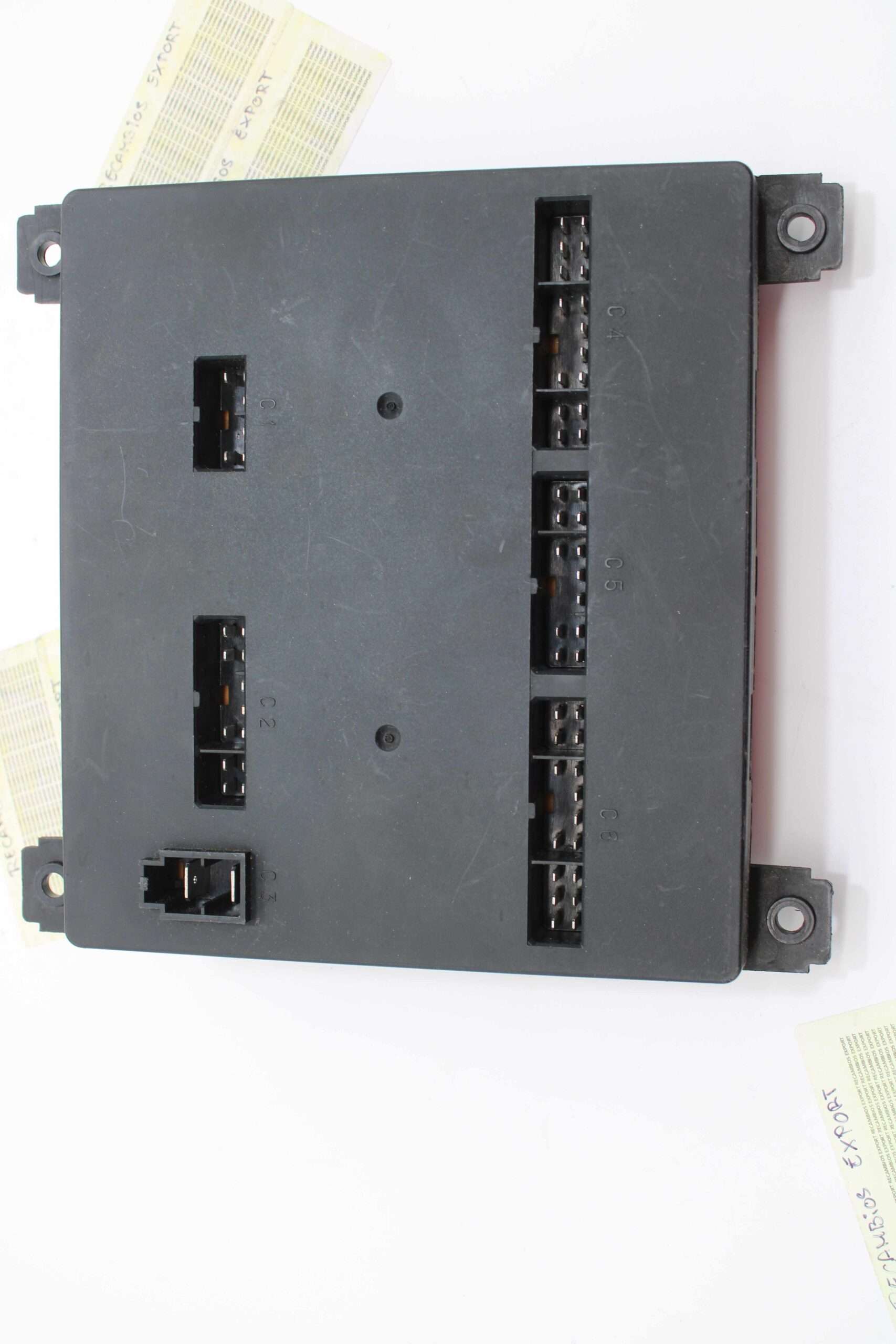 Caja de Fusibles Nissan Atleon Cabstar - foto 4